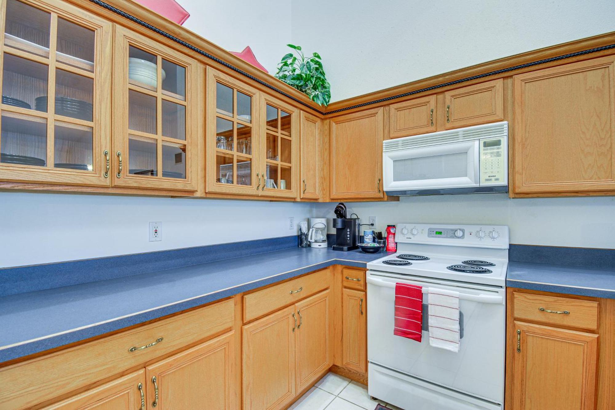 Ocean Shores Condo Rental With View - Walk To Beach! Exterior photo
